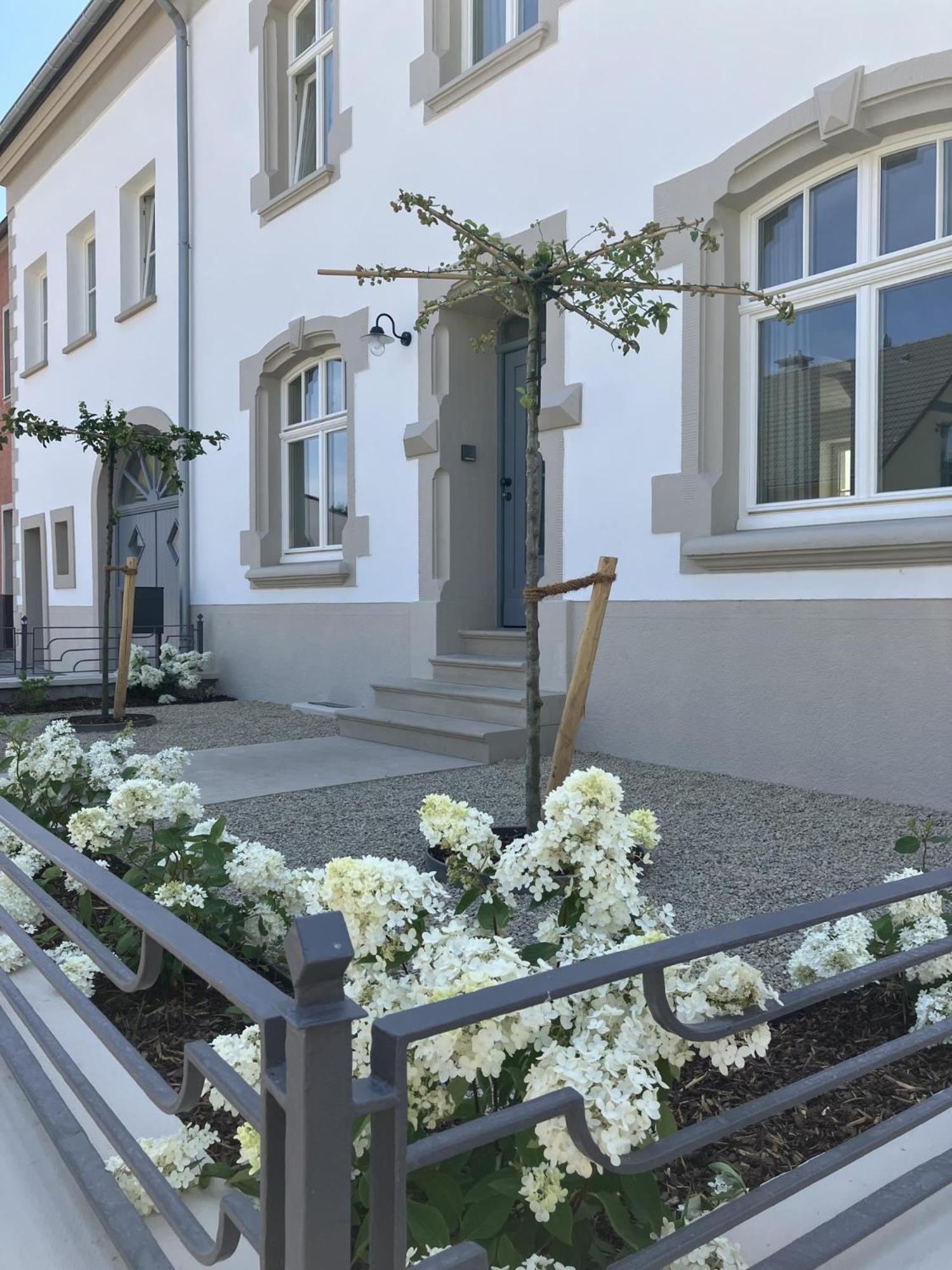 Gaestehaus Cantzheim Kanzem Екстериор снимка